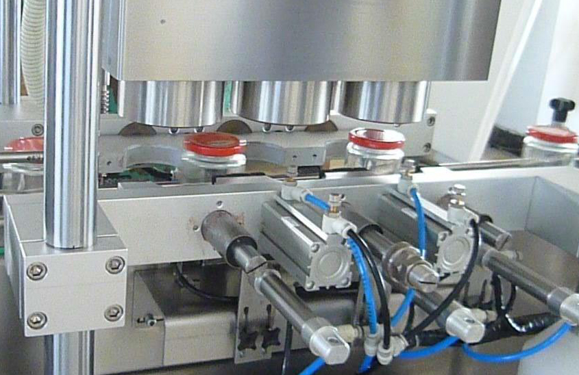 全自動(dòng)真空旋蓋機(jī)